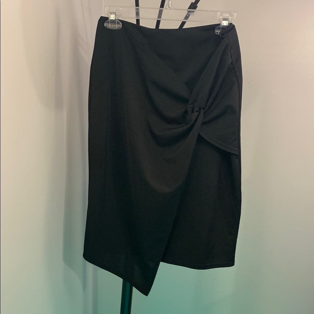Elegant Black Skirt